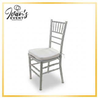 Silver Chiavari Chair Rental,event chair hire LA, elegant seating solutions, wedding chair rental Los Angeles, party equipment Los Angeles, chiavari chair styles, polished silver chairs, luxury event rentals, CA event decor